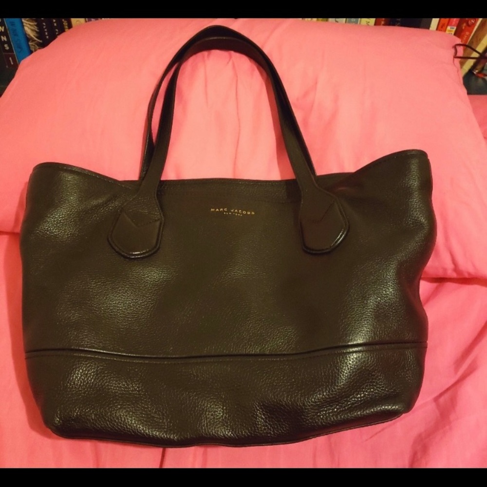 Marc Jacobs black leather tote bag